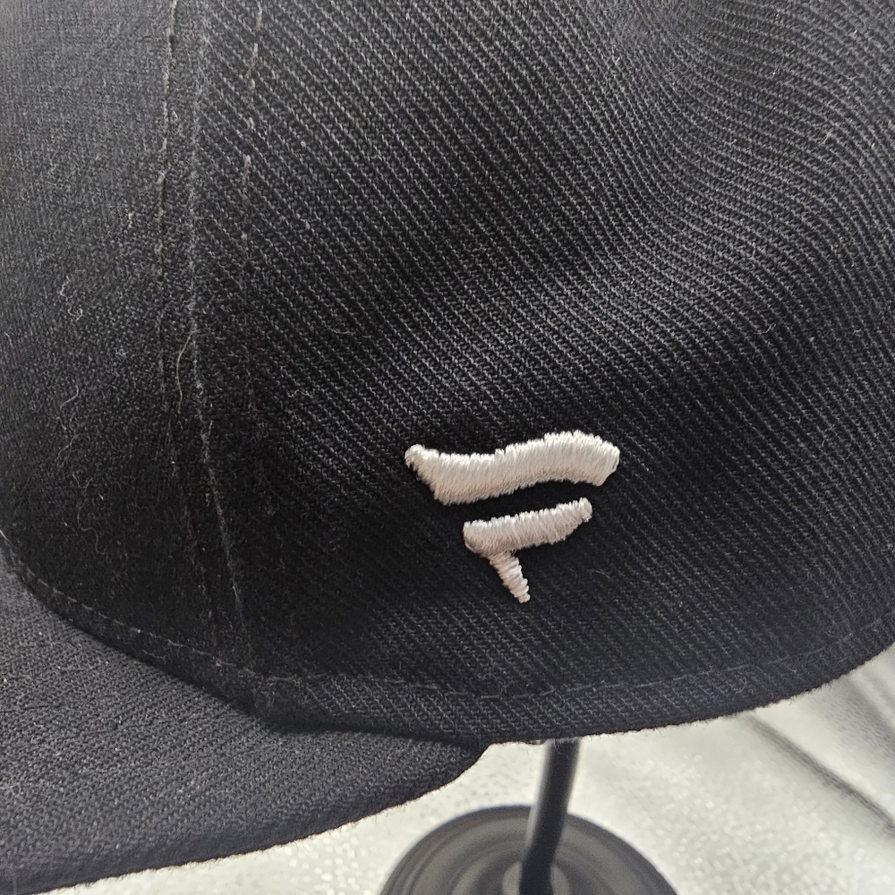 Anaheim Ducks NHL Fanatics Fitted Hat – Size 7 (55.8 cm) – Black - Picture 2 of 4